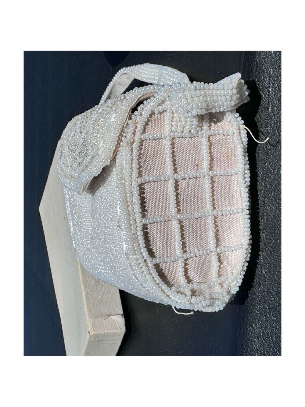 Vintage tiny Beaded purse cream beaded crown snap Vintage Japan - Picture 5 of 15